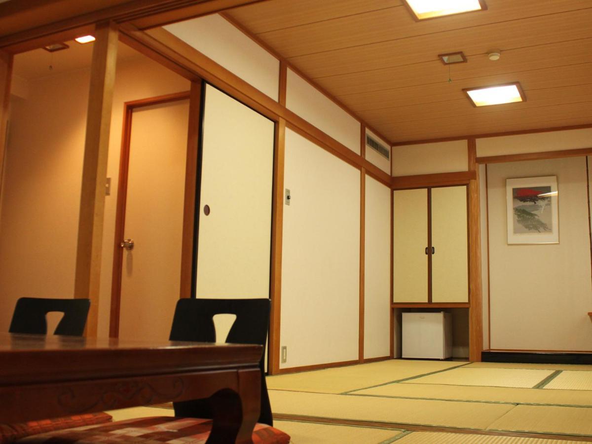 Livemax Budget Iyo Mishima Hotel 2*