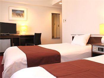 Hotel Livemax Budget Iyo Mishima 2*